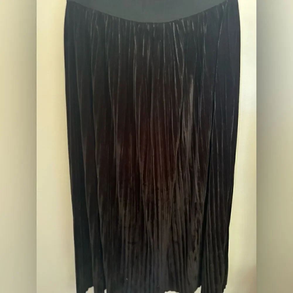Coco + Carmen Pleated Velvet Midi Skirt Black S/M Goth Witchy Boho